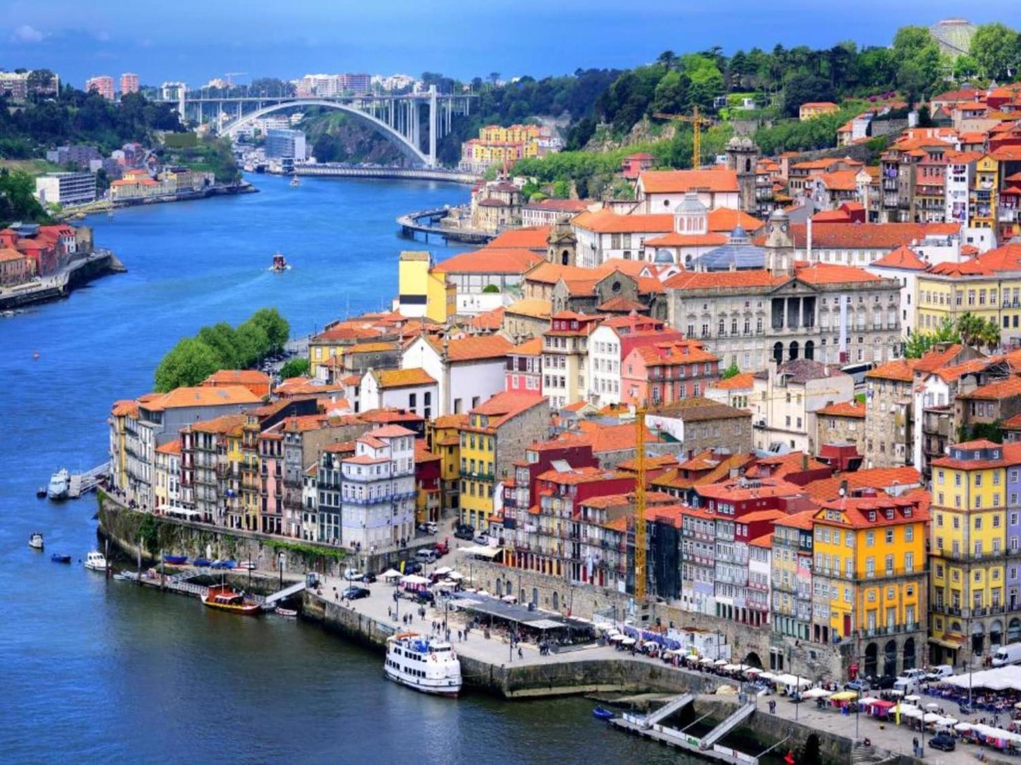 1-bedroom In Porto's Heart *